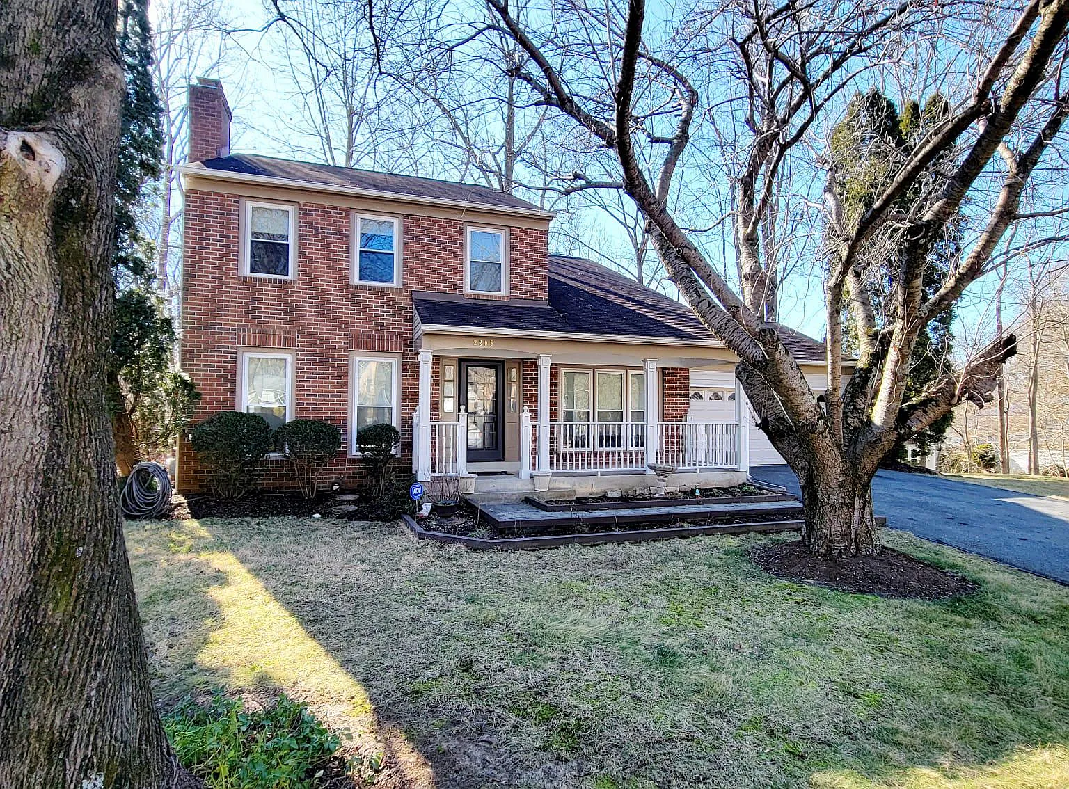 4 bed, 3.5 bath, 1910 sqft, $3,900 — Photo 2