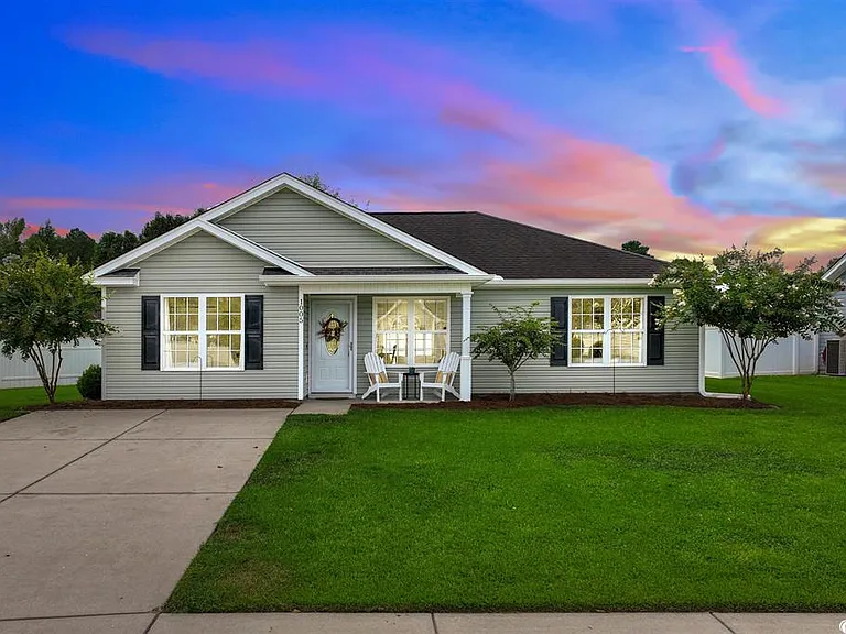 1005 Macala Dr — Photo 1