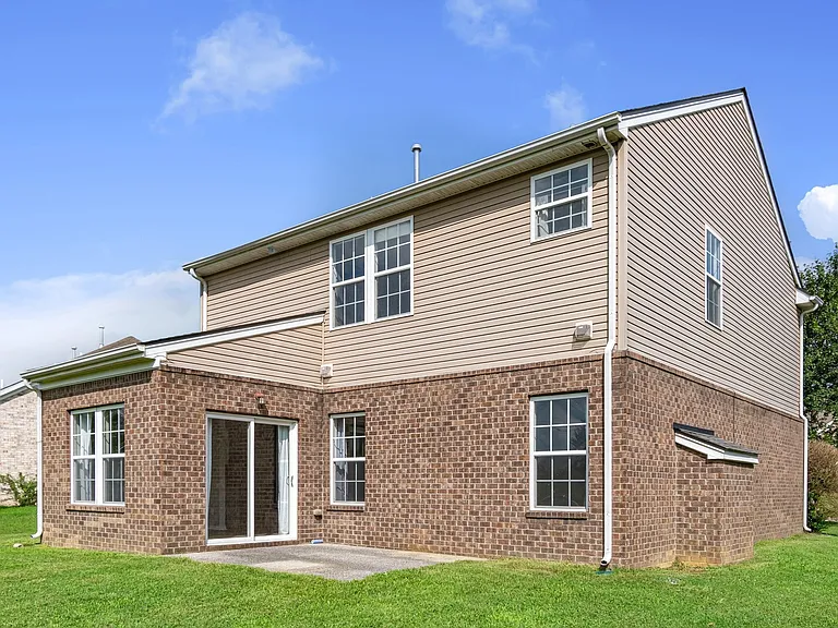 1006 Solomon Ln — Photo 40