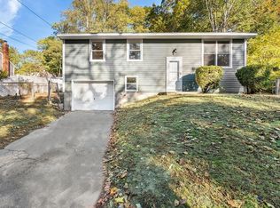 164 Bradley St, Lowell, MA 01850
