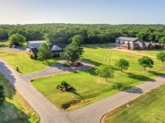 2nd image of 43465 Birchwood Dr