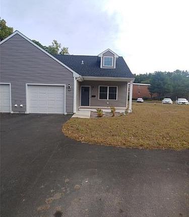 2nd image of 465 Emmett St