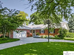 2022 S 109th St, Omaha, NE 68144