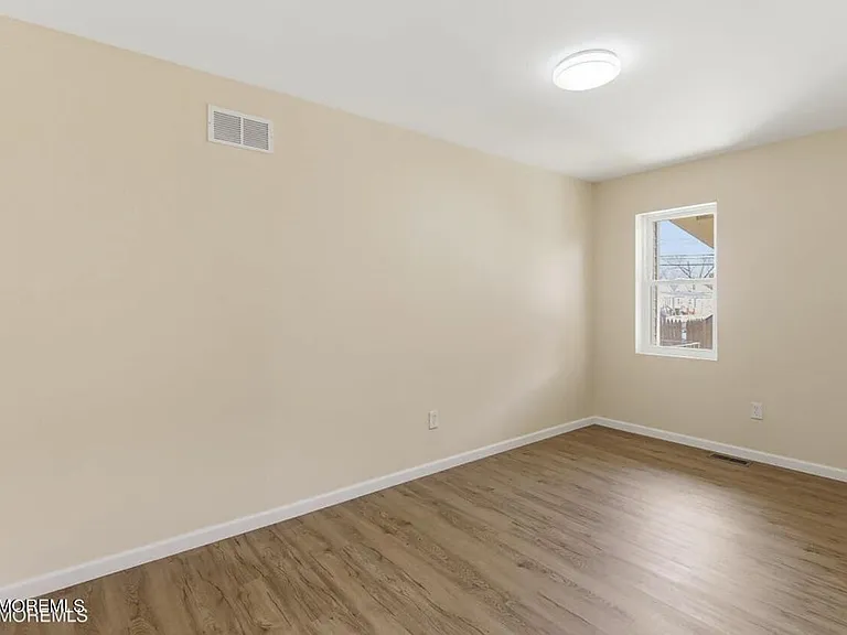40 Twilight Ave #1 — Photo 10
