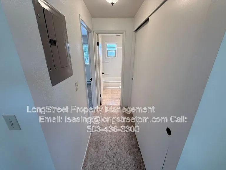 2612 NW Tyler Ave — Photo 8