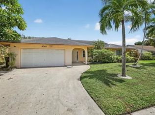 4760 NW 73rd Ave, Lauderhill, FL 33319
