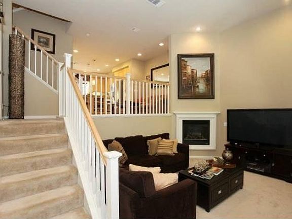 3rd image of 2204 Mendocino Ln