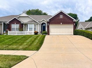 2908 Eastbrook Ct, Saint Joseph, MO 64506