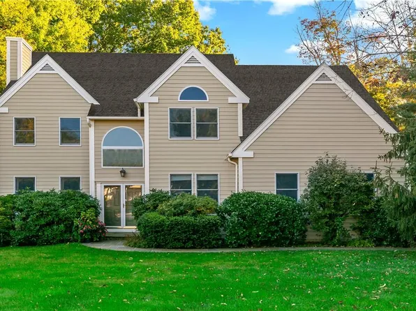 6 Fox Run Road, Briarcliff Manor, NY 10510