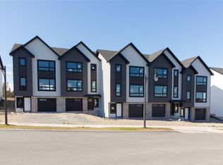 34 Donegal Run, Saint Johns, NL A1H0P8