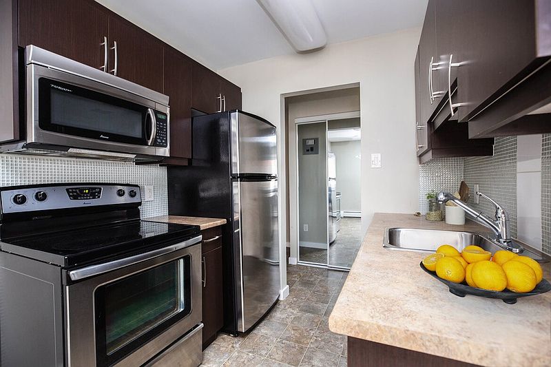 Winnipeg Apartment for rent - 2 Bedrooms — photo 11