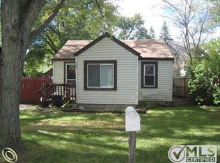 2981 Sunderland Blvd, Waterford, MI 48329