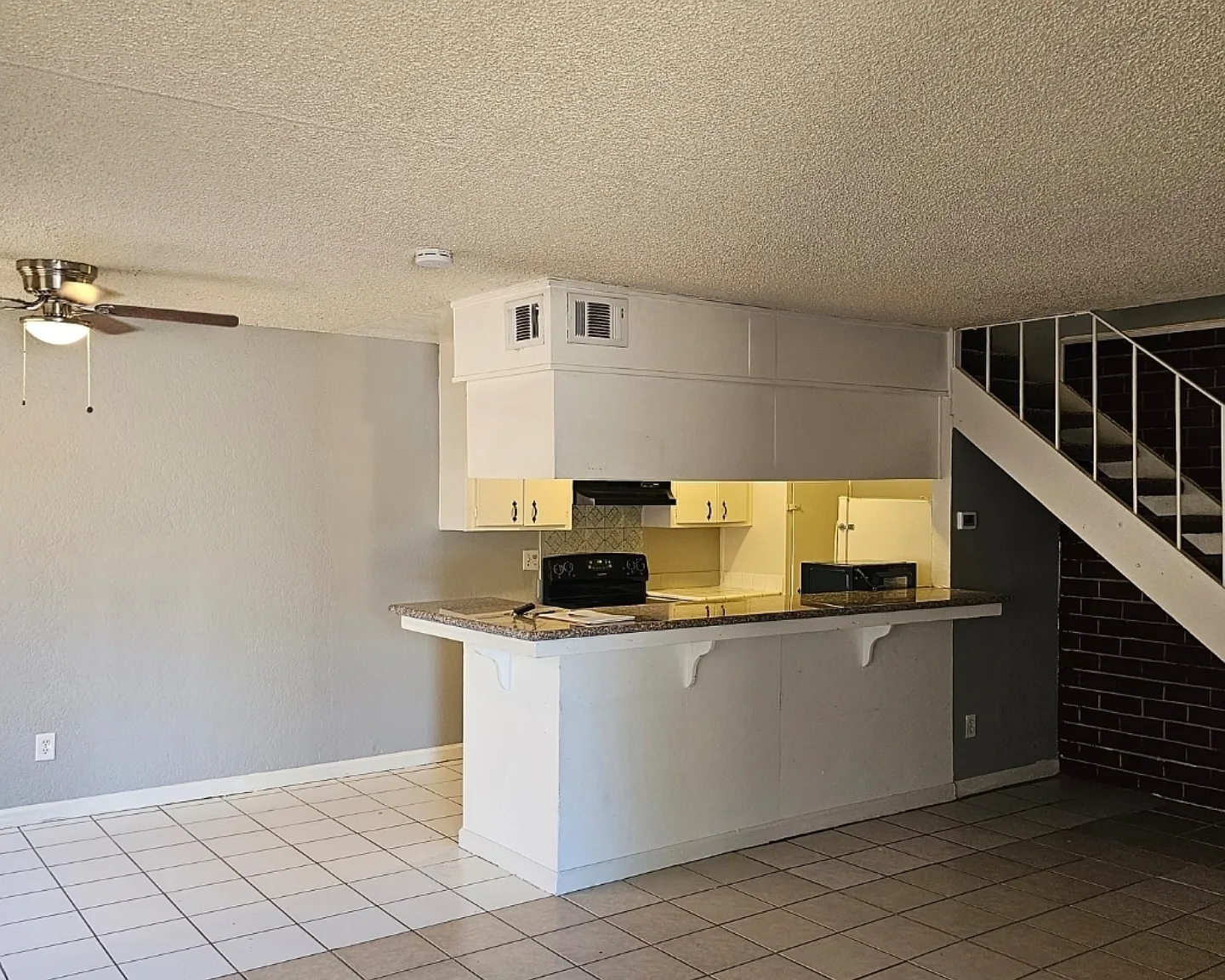 Townhouse for rent — Photo 2
