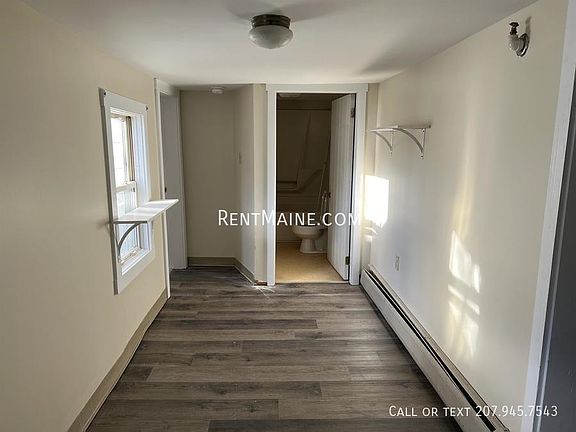 3rd image of 2412 Western Ave Unit R