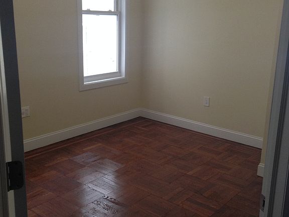 2nd image of 3216 Barker Ave #2B
