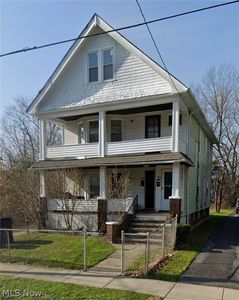 916 E 144th St, Cleveland, OH, 44110