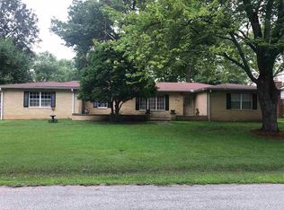 950 E Dawn Dr, Terre Haute, IN 47802