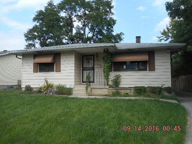 2462 Spaatz Ave photo 1