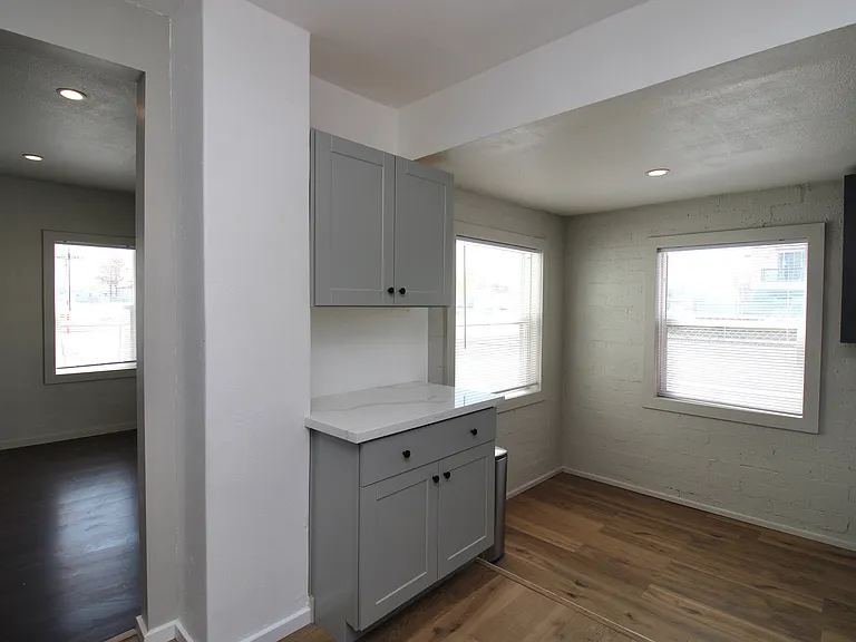 1022 S Montezuma Ave — Photo 9