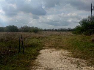 500 S Nixon Ave #68, Nixon, TX 78140
