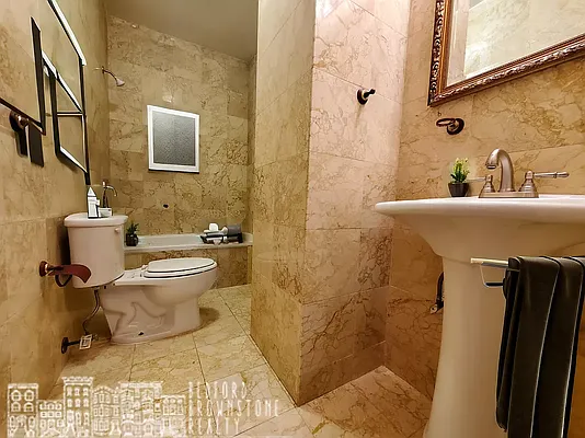 Rented by Bedford Brownstone Realty | media 21