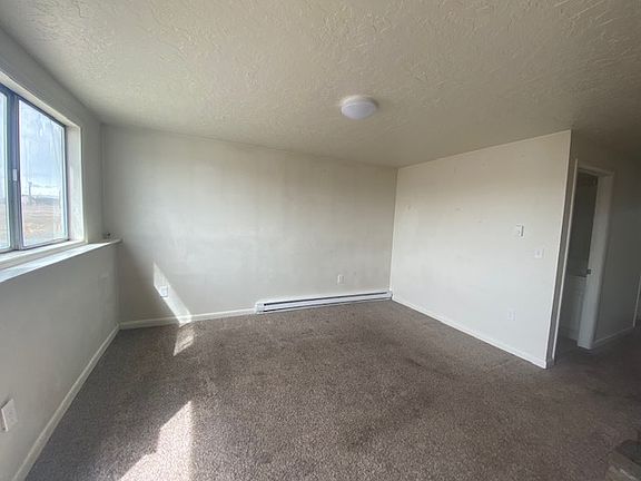 3rd image of 604 E 4th St #2