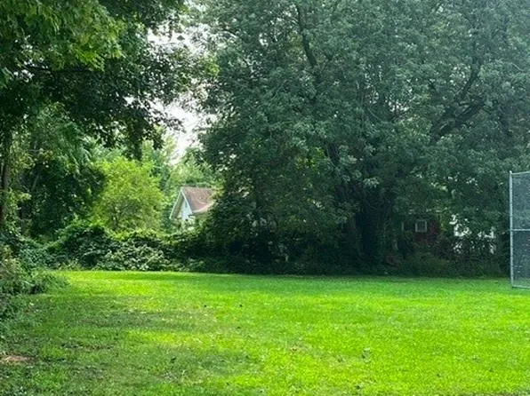 W 38th St, Ashtabula, OH 44004