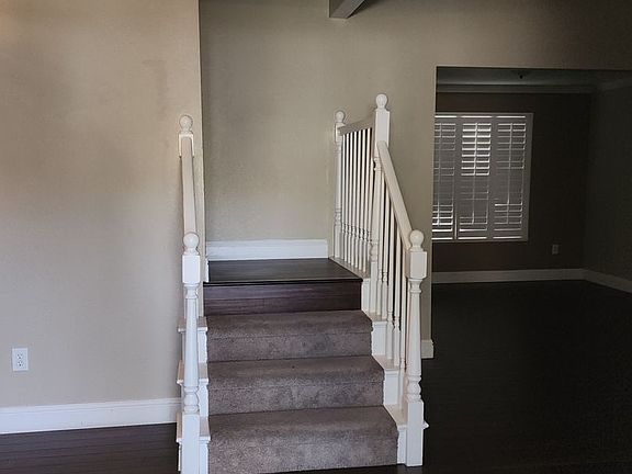3rd image of 2836 Woodmont Cir