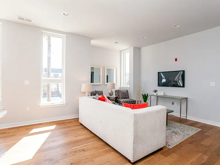 5938 Henry Ave LLC — Photo 16