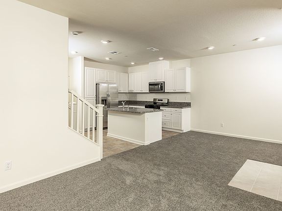 4th image of 971 Bradley Way