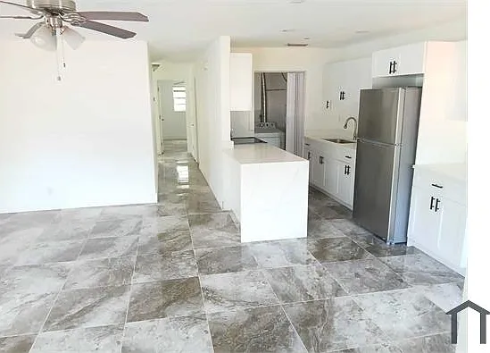 812 SW 13th St — Photo 9