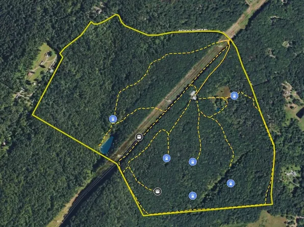 729 Anthony Bohrer Rd, Paw Paw, WV 25434