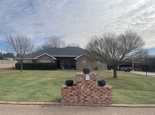 2410 Crown Ct, Carlsbad, NM 88220