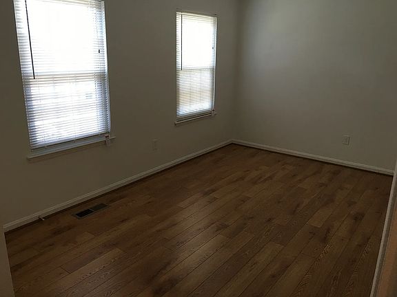 4th image of 7008 Braddock Mews Pl