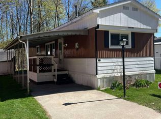 12 Pinnacle Dr, Adams, MA 01220