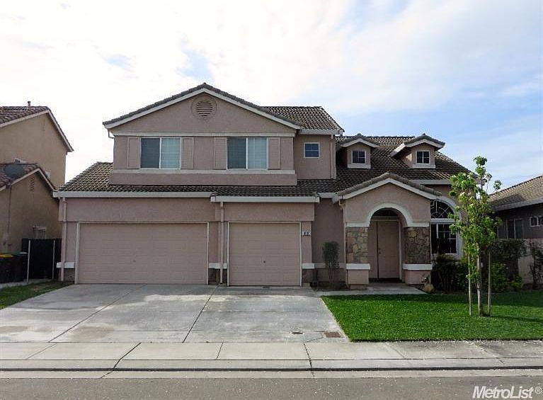 1st image of 1820 Oakley Ct