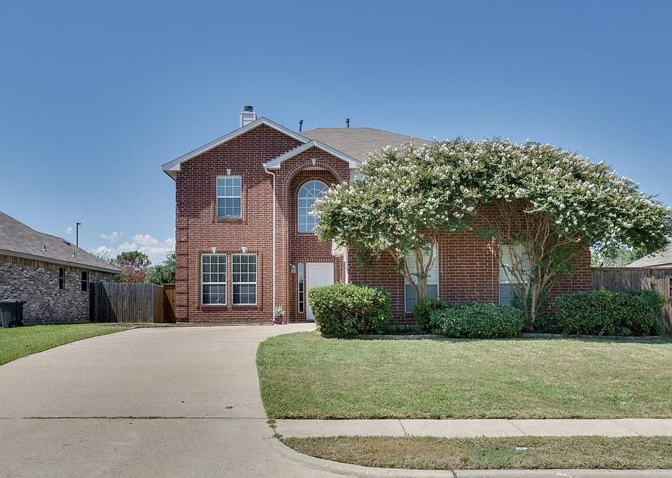1st image of 2781 Beverly Dr