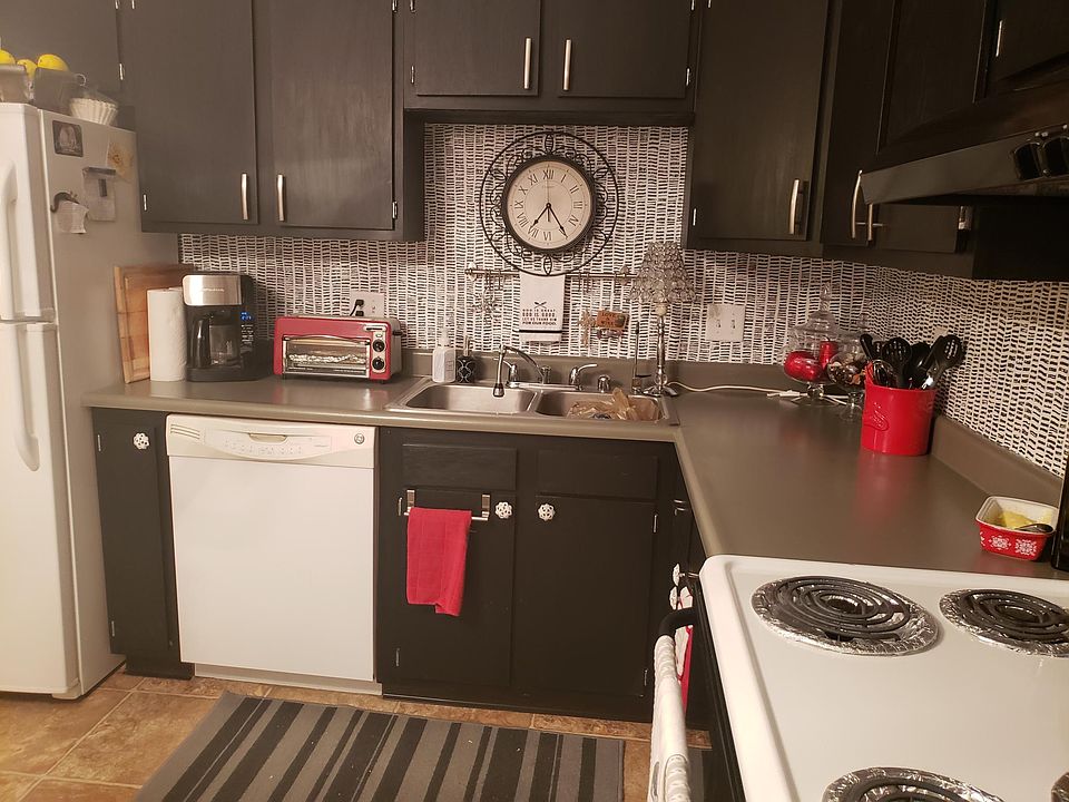 1st image of 4982 Brown Ct #33