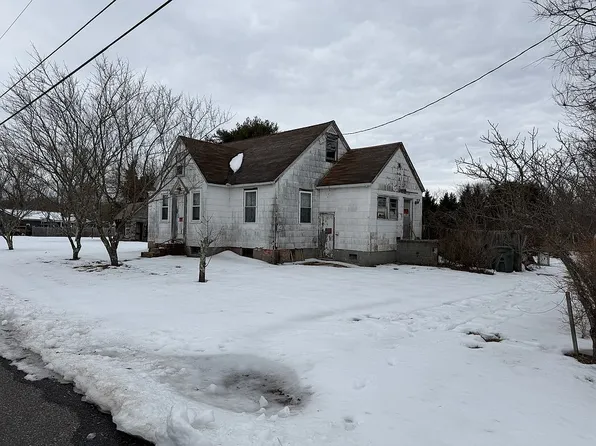 82 New Rd, Malaga, NJ 08328