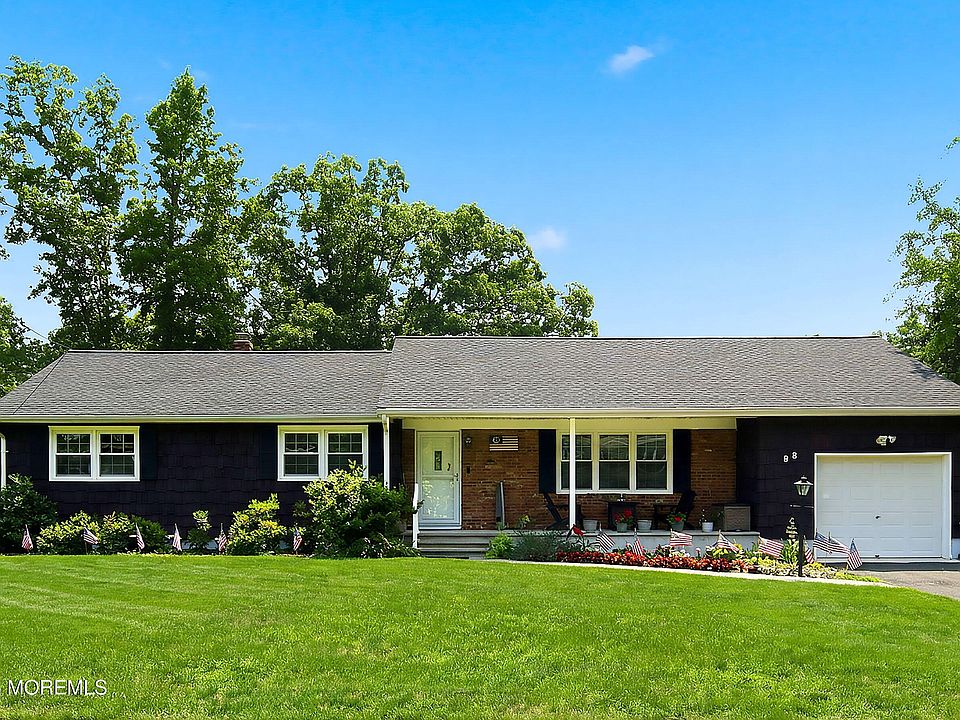 1st image of 98 Woodridge Avenue