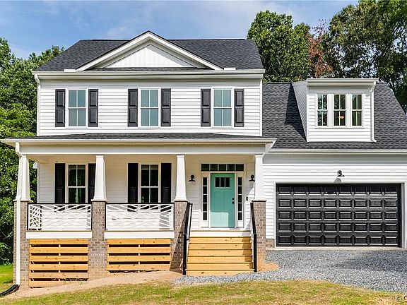 3rd image of 12622 Parker Ln