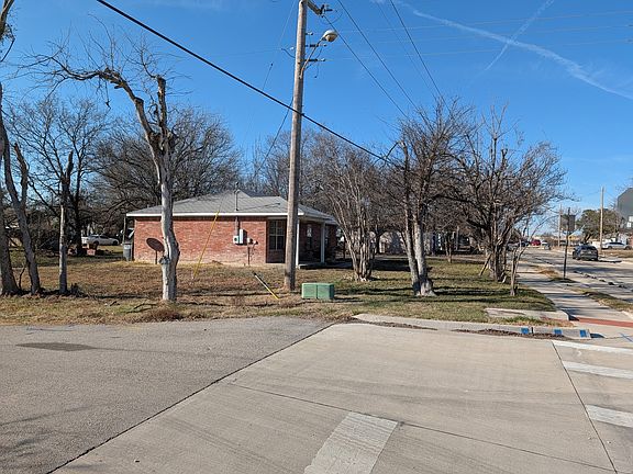 3rd image of 700 N 2nd St