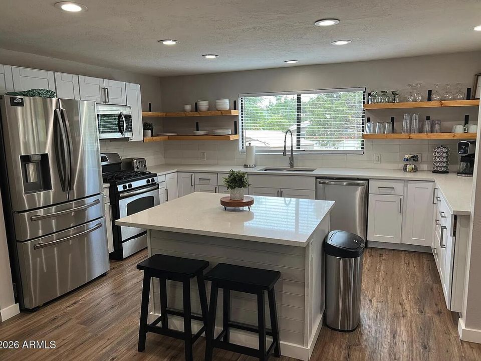 1st image of 209 W ESTATE Lane