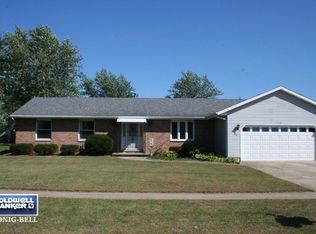 1350 Larson St, Sycamore, IL 60178