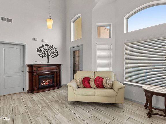 4th image of 208 Jennice Cir
