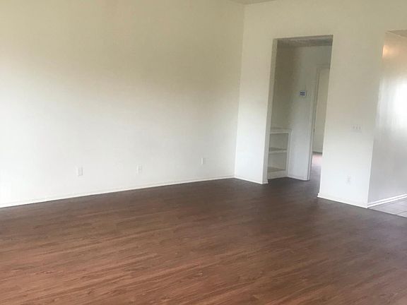 5th image of 6636 NW 123rd St