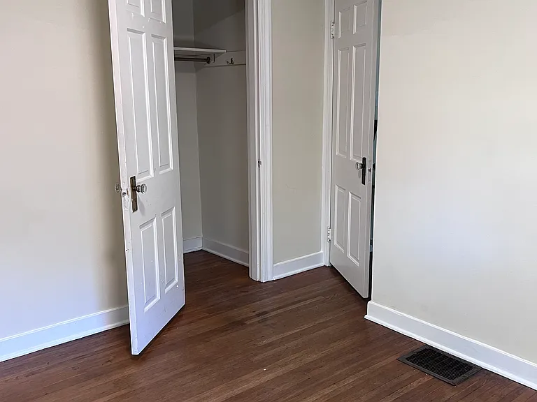 804 Stanley St — Photo 10
