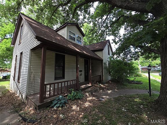 3rd image of 108 Portland Ave