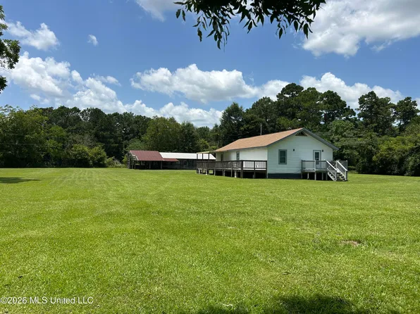 6066 Stacey Ln, Biloxi, MS 39532