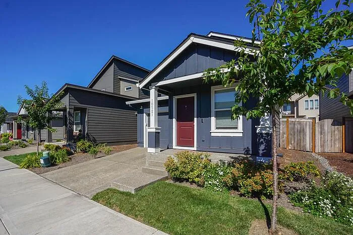 10521 NE 121st Ave — Photo 3